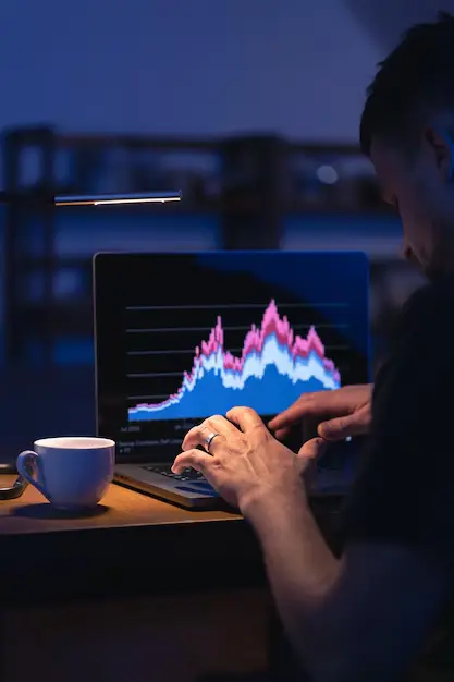 Clear Income & Cashflow Insights